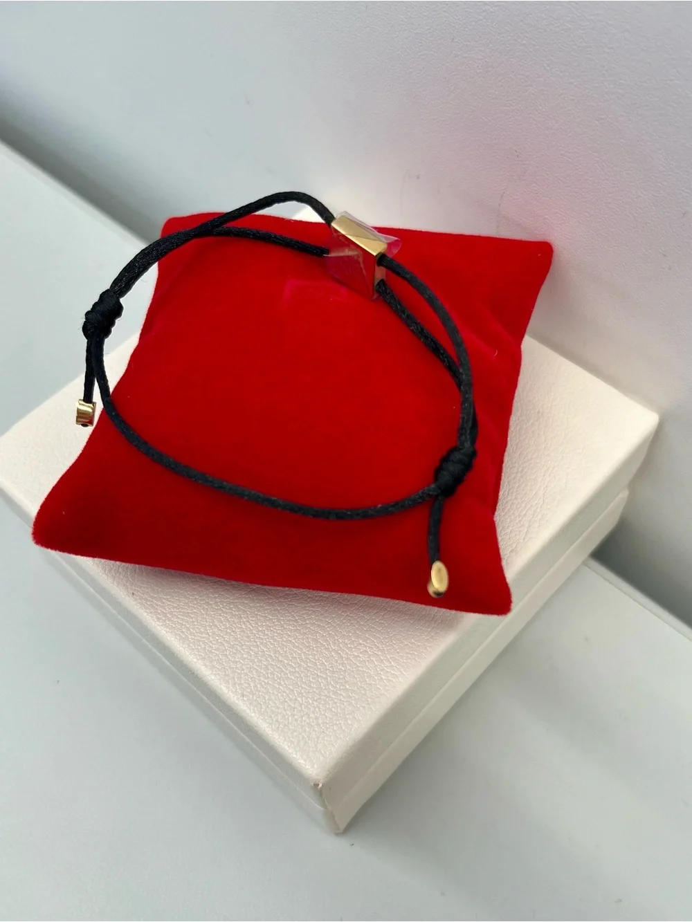 NWT - Valentino Garavani Roman Stud Cord Bracelet - Friends of the House - Gift - Picture 9 of 11